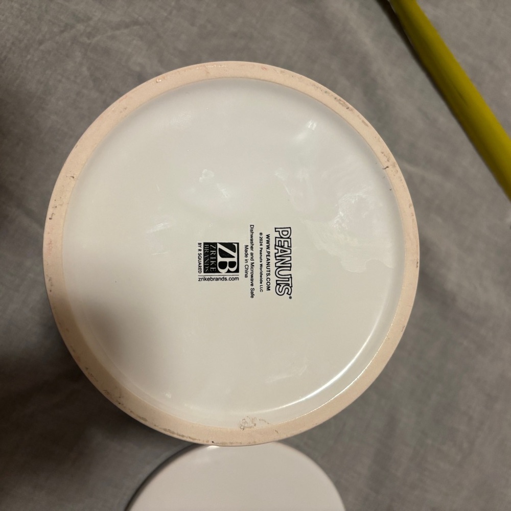 Peanuts White Ceramic Container - Picture 5 of 5